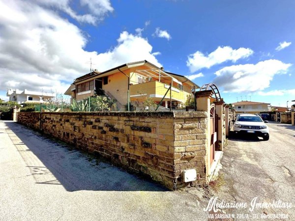 casa indipendente in vendita ad Anzio in zona Cincinnato