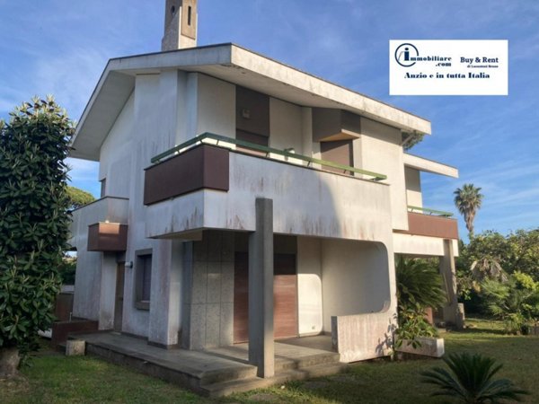 casa indipendente in vendita ad Anzio in zona Mare