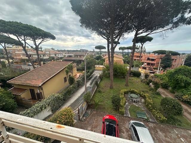 appartamento in vendita ad Anzio in zona Mare