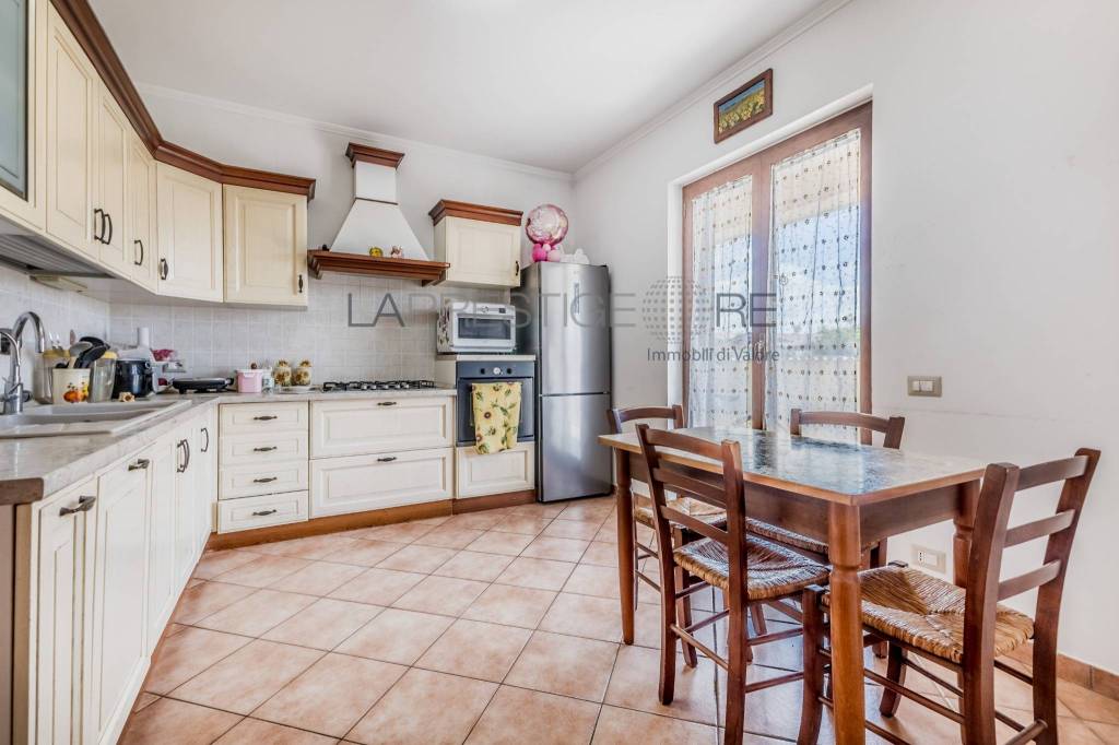 casa indipendente in vendita ad Anzio in zona Mare