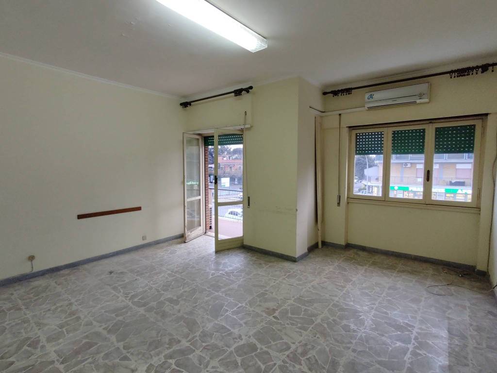 intera palazzina in vendita ad Anzio in zona Mare