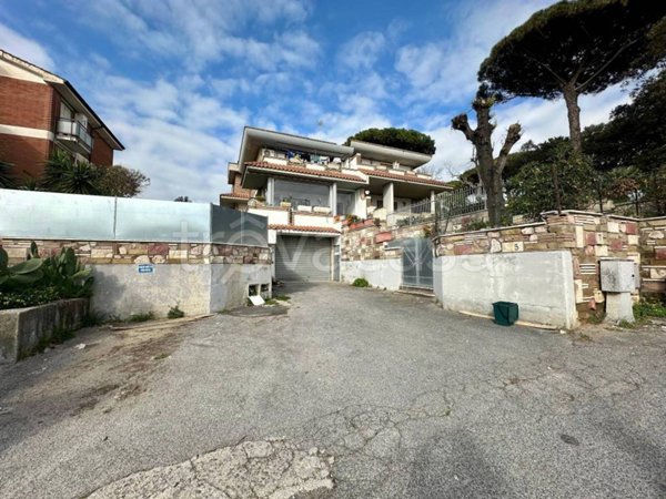 casa indipendente in vendita ad Anzio in zona Villa Claudia