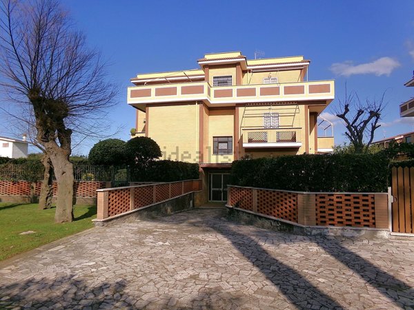 appartamento in vendita ad Anzio in zona Mare