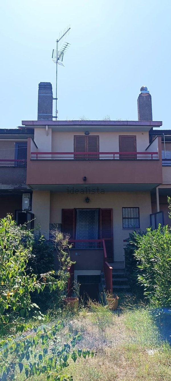 casa indipendente in vendita ad Anzio in zona Villa Claudia