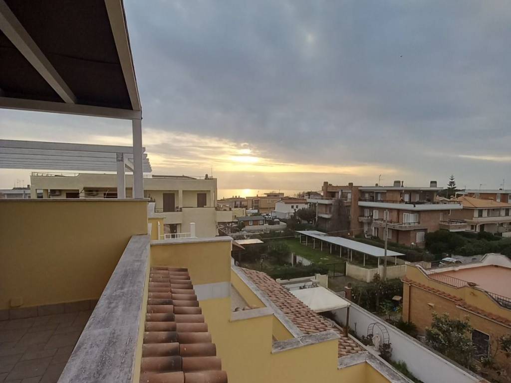 appartamento in vendita ad Anzio in zona Cincinnato