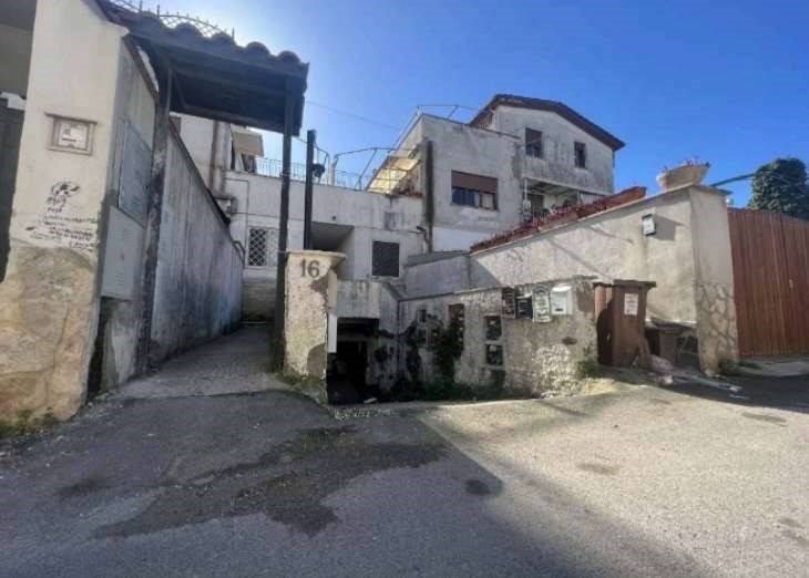 appartamento in vendita ad Anzio in zona Villa Claudia