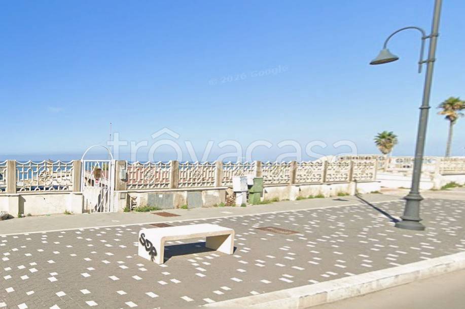 appartamento in vendita ad Anzio in zona Mare