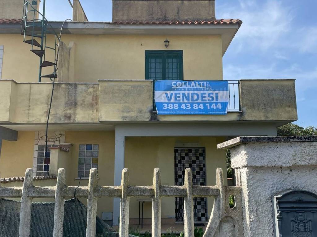 casa indipendente in vendita ad Anzio in zona Lido dei Pini