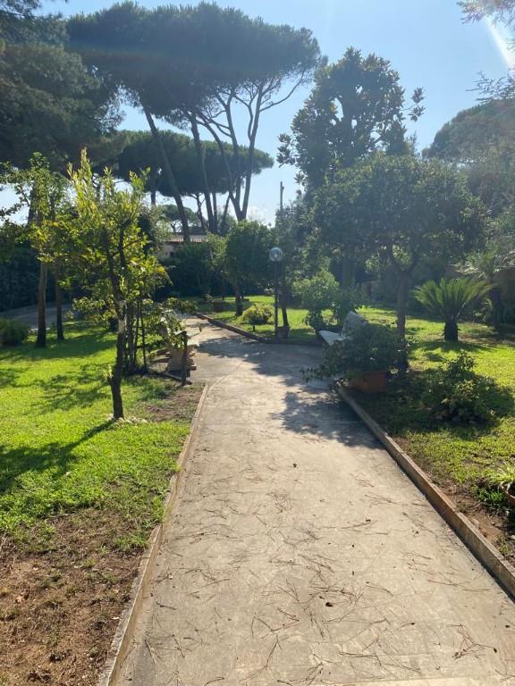 casa indipendente in vendita ad Anzio in zona Mare