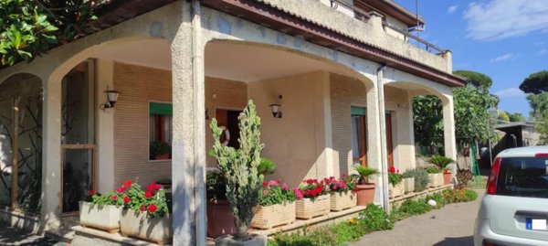 casa indipendente in vendita ad Anzio in zona Villa Claudia