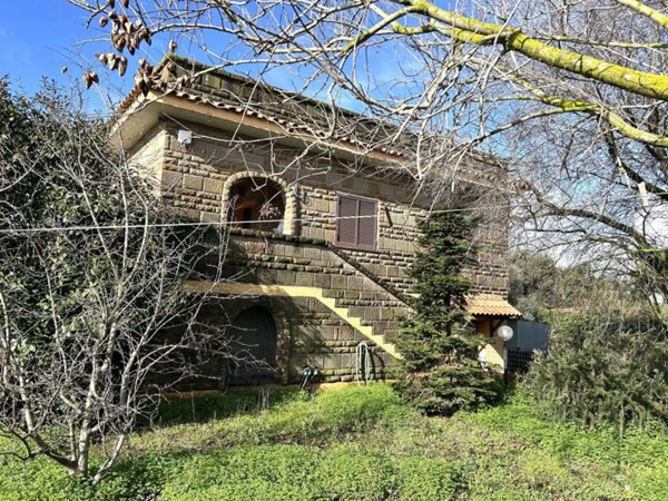 casa indipendente in vendita ad Anzio in zona Lido dei Pini