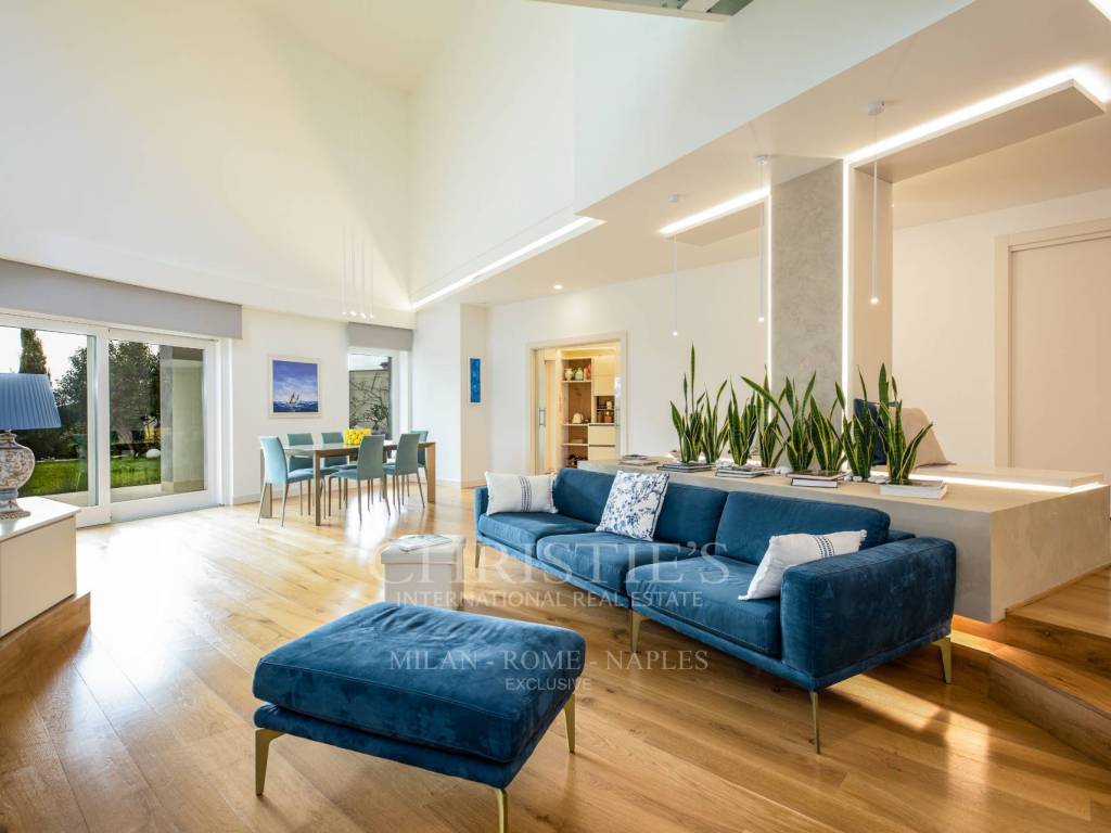 casa indipendente in vendita ad Anzio in zona Mare