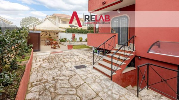 casa indipendente in vendita ad Anzio