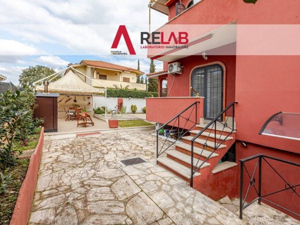 casa indipendente in vendita ad Anzio