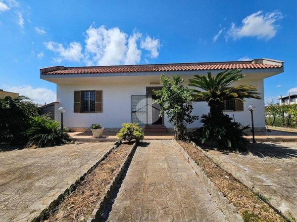 casa indipendente in vendita ad Anzio in zona Lido dei Pini