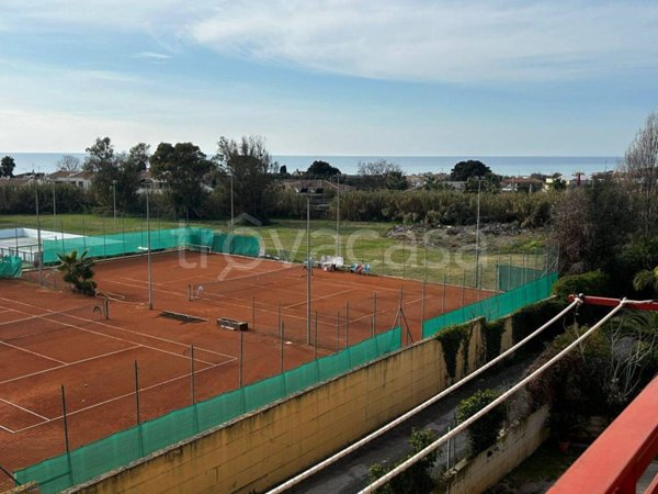 appartamento in vendita ad Anzio in zona Mare
