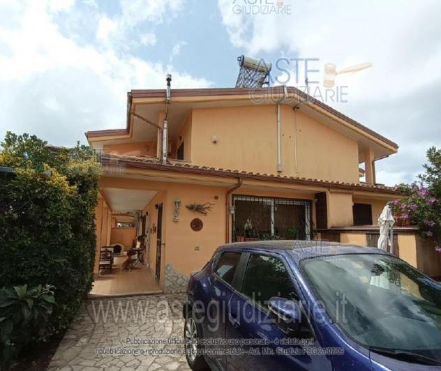 casa indipendente in vendita ad Anzio
