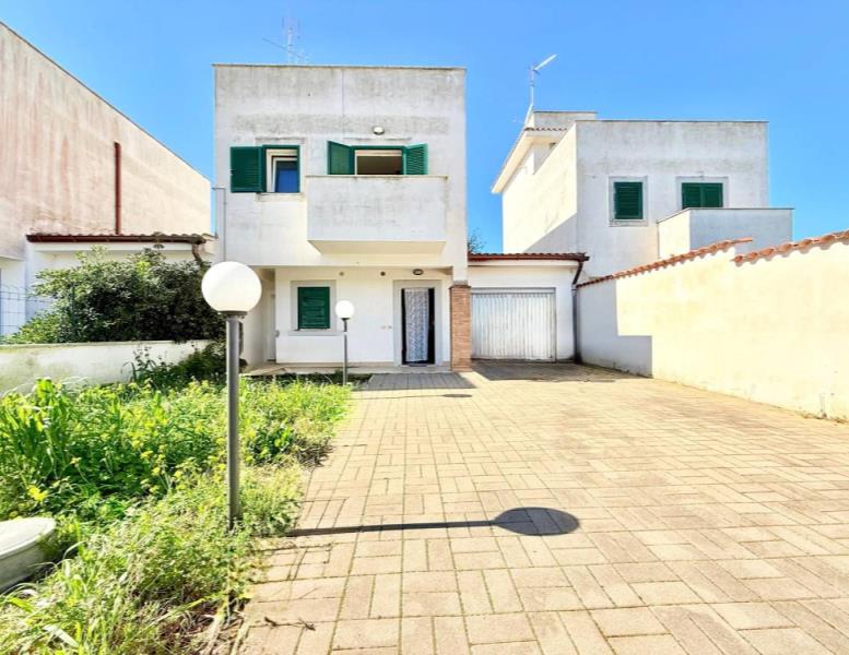 casa indipendente in vendita ad Anzio in zona Mare