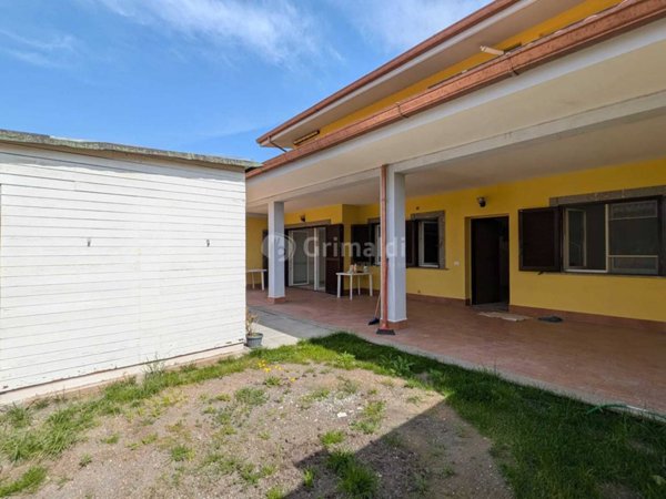 casa indipendente in vendita ad Anzio in zona Villa Claudia