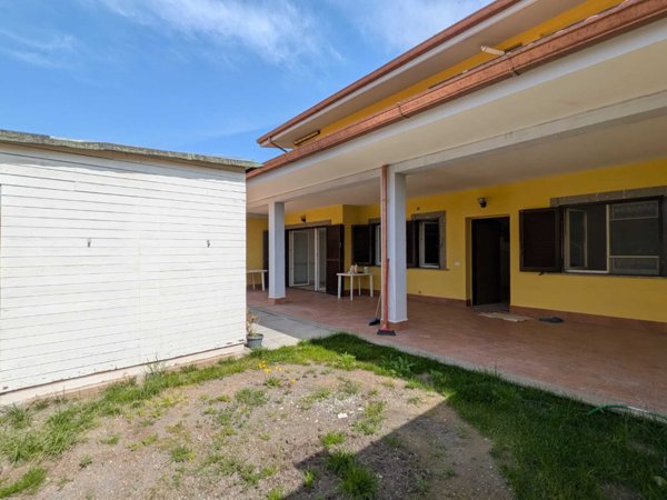 casa indipendente in vendita ad Anzio in zona Villa Claudia