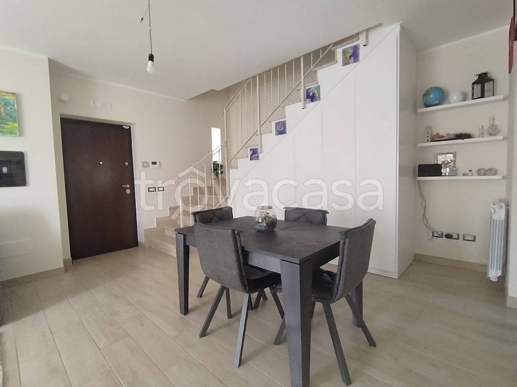 casa indipendente in vendita ad Anzio in zona Cincinnato