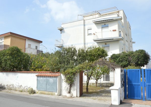 appartamento in vendita ad Anzio in zona Mare