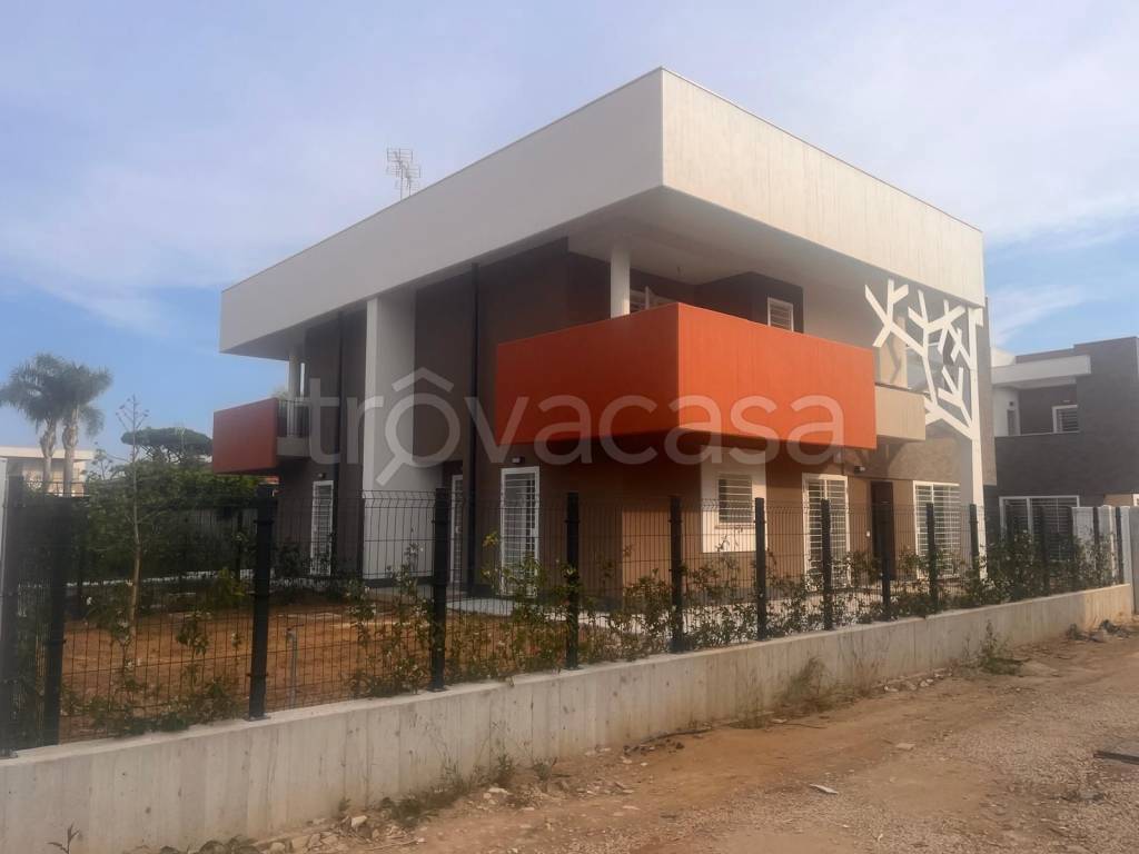 casa indipendente in vendita ad Anzio