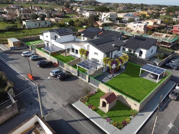 casa indipendente in vendita ad Anzio