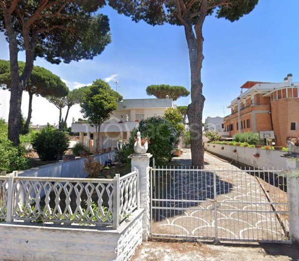 casa indipendente in vendita ad Anzio in zona Villa Claudia