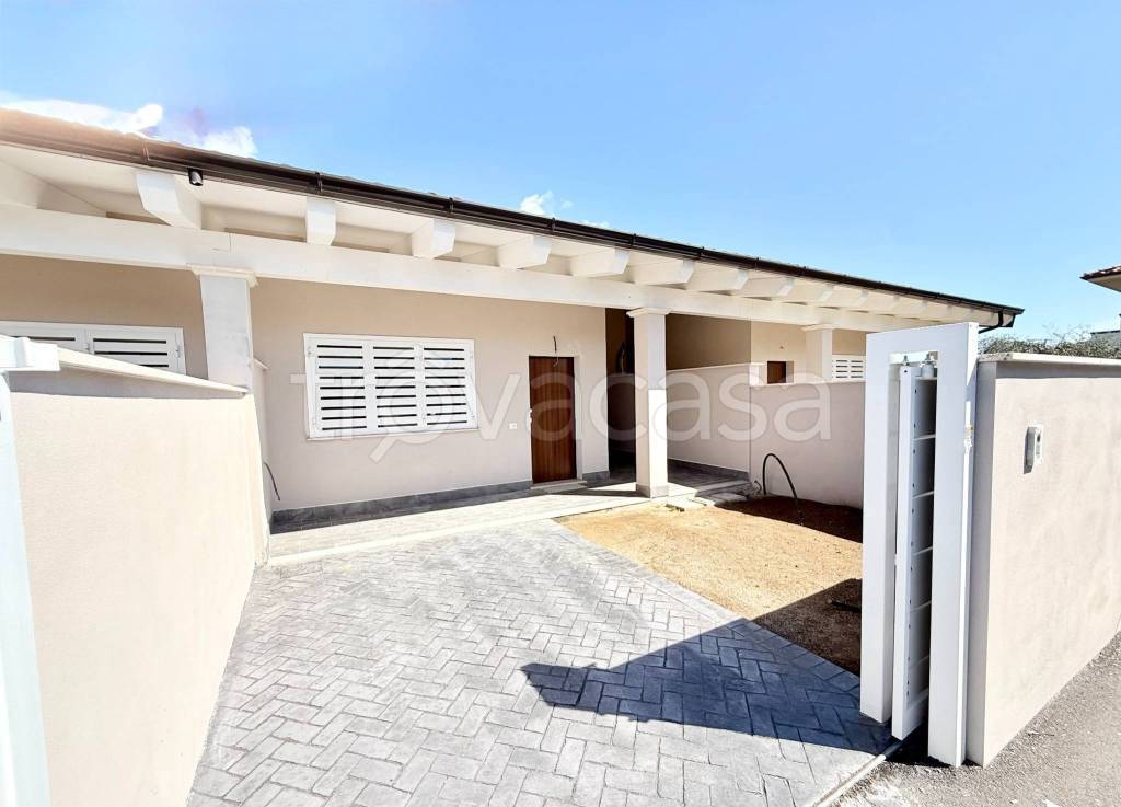 casa indipendente in vendita ad Anzio