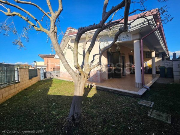 casa indipendente in vendita ad Anzio in zona Villa Claudia