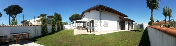 casa indipendente in vendita ad Anzio in zona Villa Claudia