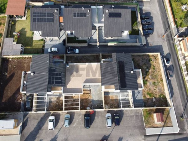 casa indipendente in vendita ad Anzio