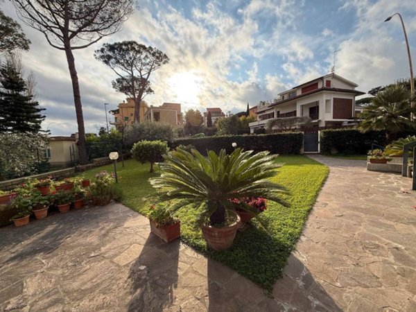 appartamento in vendita ad Anzio in zona Stazione