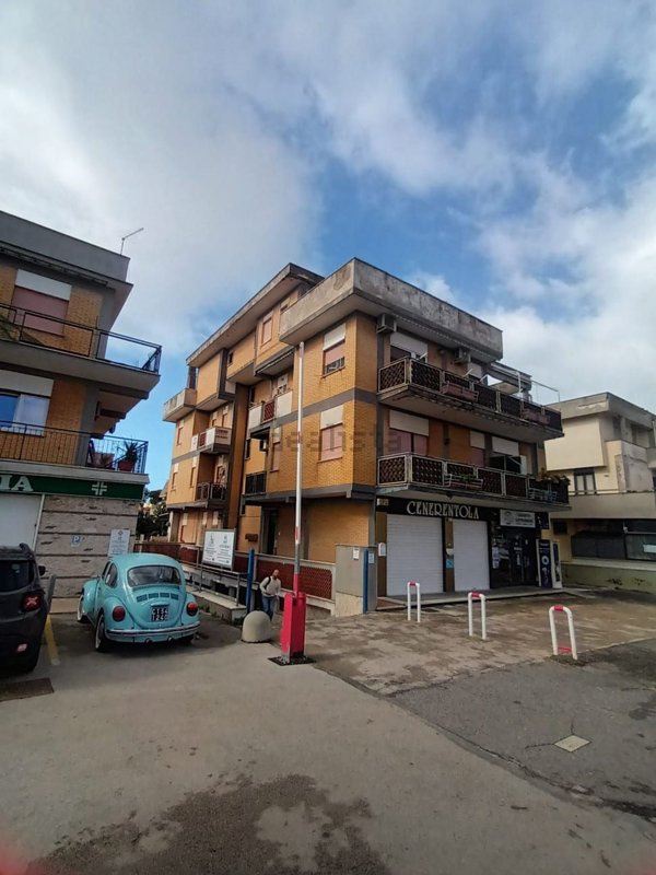 appartamento in vendita ad Anzio in zona Mare
