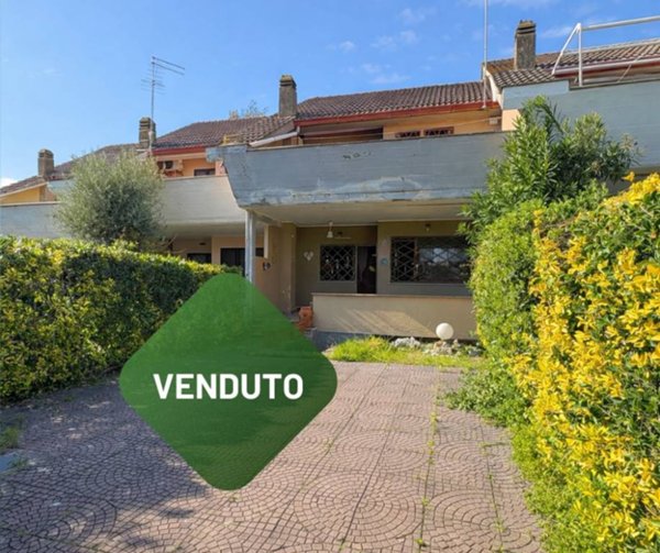 casa indipendente in vendita ad Anzio in zona Cincinnato