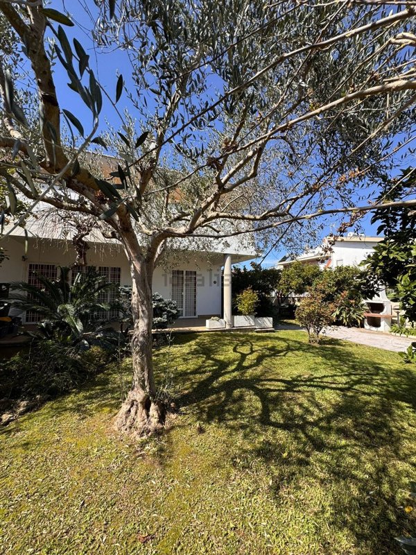 casa indipendente in vendita ad Anzio