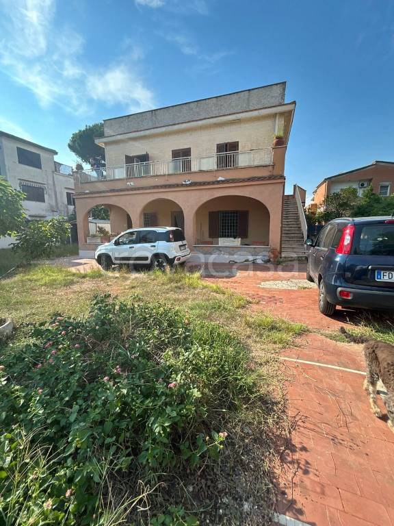 appartamento in vendita ad Anzio in zona Lido dei Pini