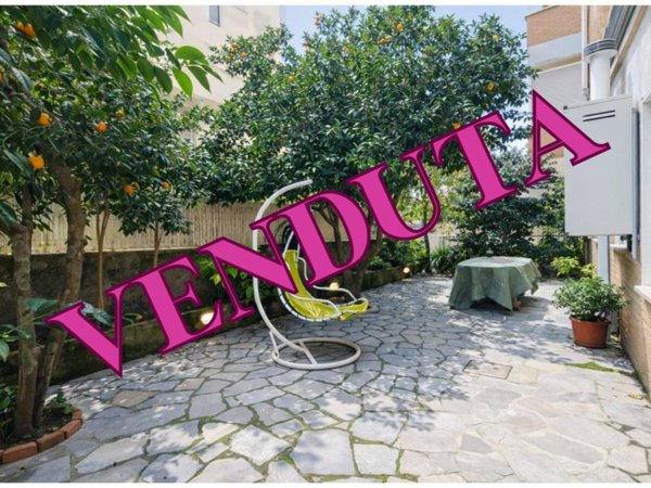 appartamento in vendita ad Anzio in zona Mare