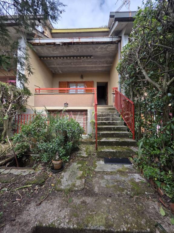 casa indipendente in vendita ad Anzio in zona Villa Claudia