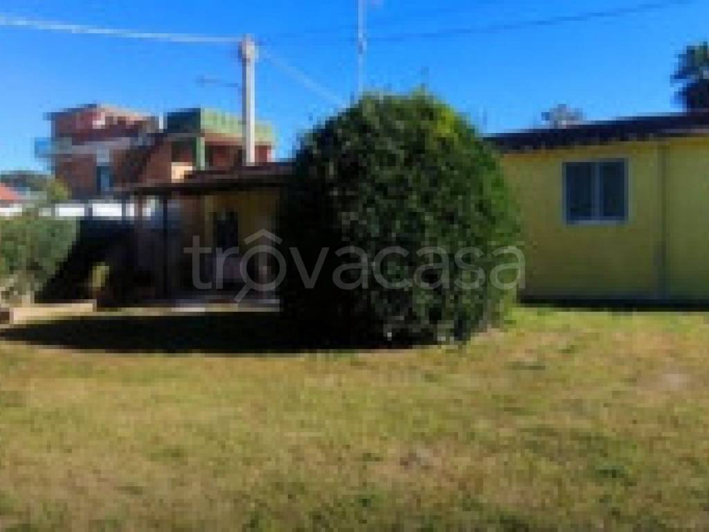 casa indipendente in vendita ad Anzio in zona Villa Claudia