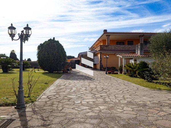 appartamento in vendita ad Anzio in zona Mare