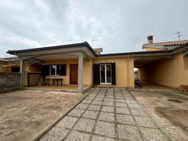 casa indipendente in vendita ad Anzio