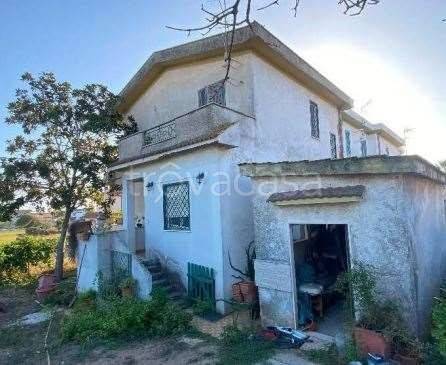 casa indipendente in vendita ad Anzio