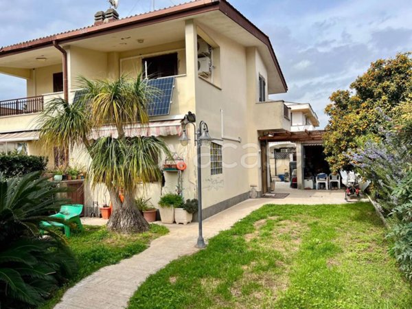 casa indipendente in vendita ad Anzio