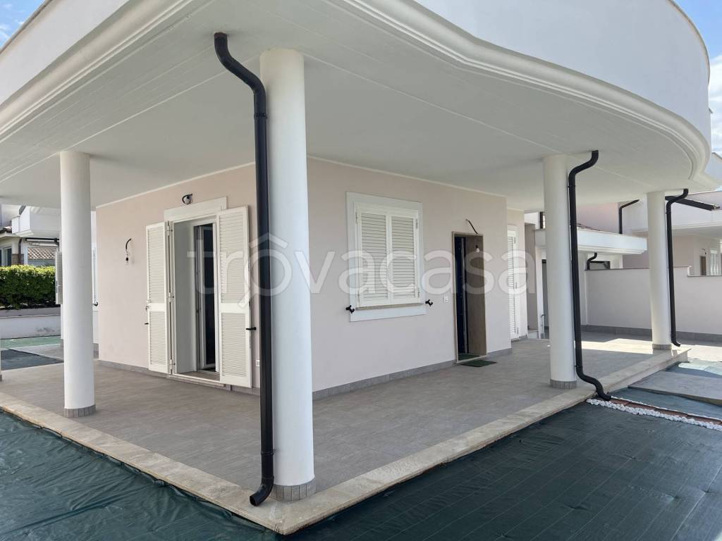 casa indipendente in vendita ad Anzio