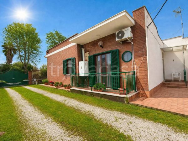 casa indipendente in vendita ad Anzio in zona Villa Claudia