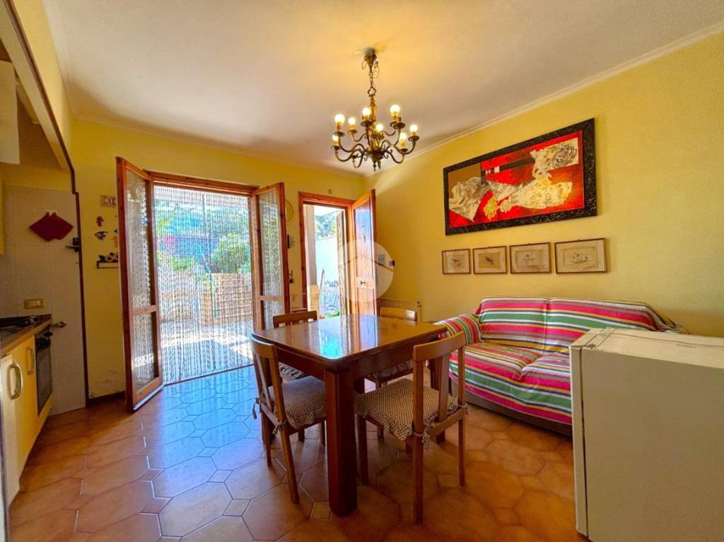 appartamento in vendita ad Anzio in zona Villa Claudia
