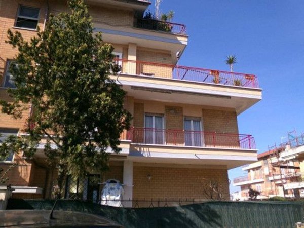 appartamento in vendita ad Anzio in zona Mare