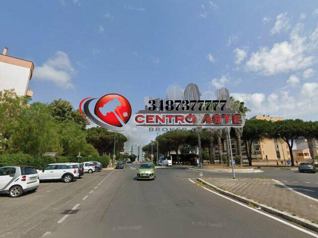 locale commerciale in vendita ad Anzio